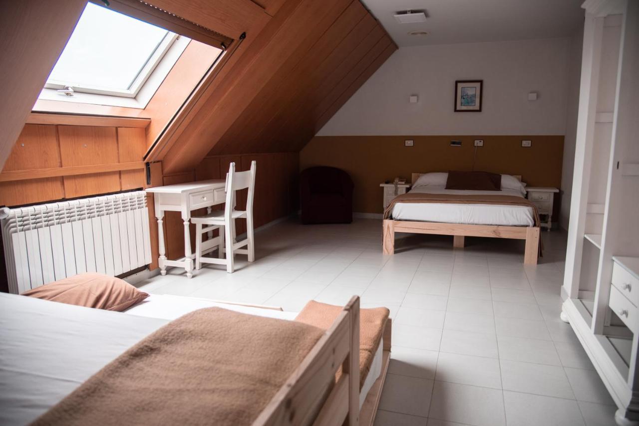 Hotel Los Olmos Lugo Buitenkant foto