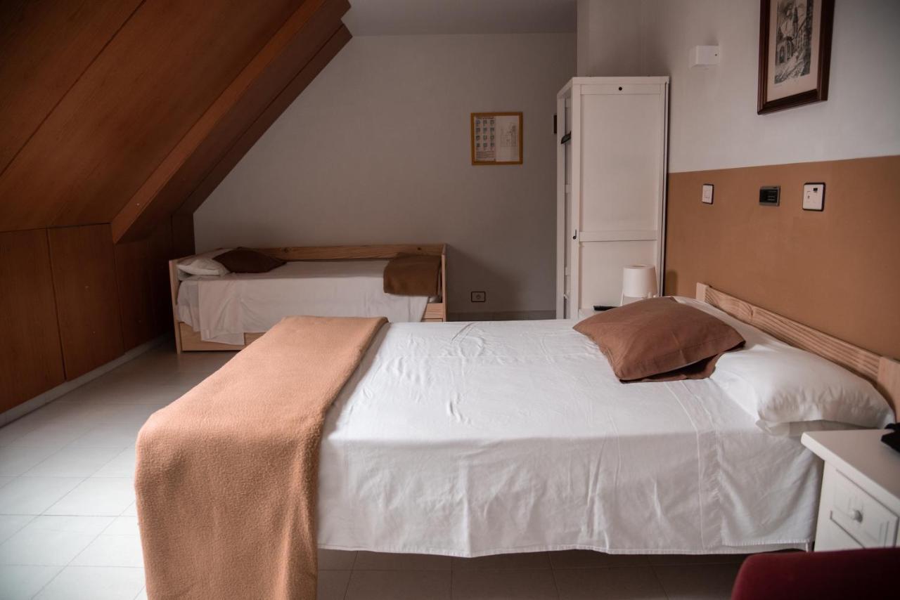 Hotel Los Olmos Lugo Buitenkant foto