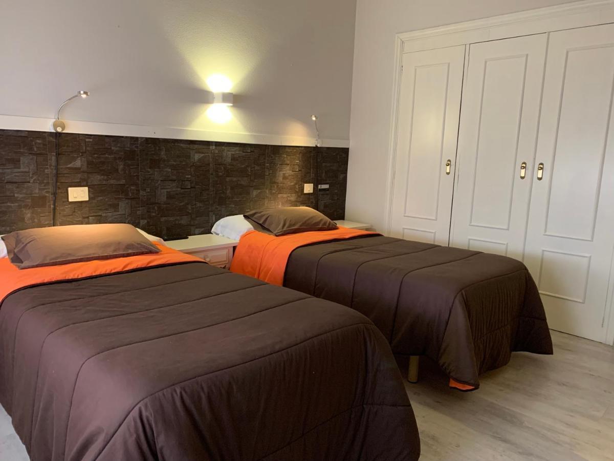Hotel Los Olmos Lugo Buitenkant foto