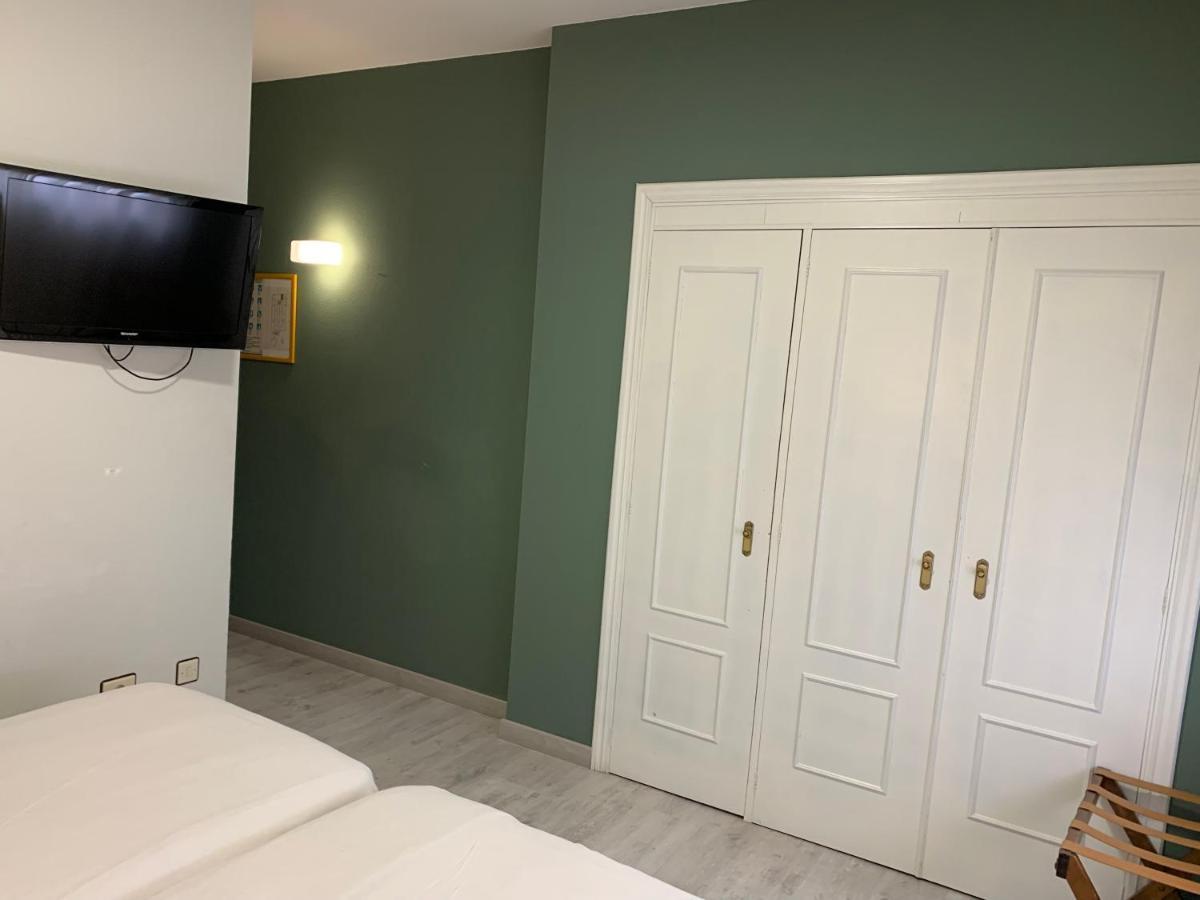 Hotel Los Olmos Lugo Buitenkant foto