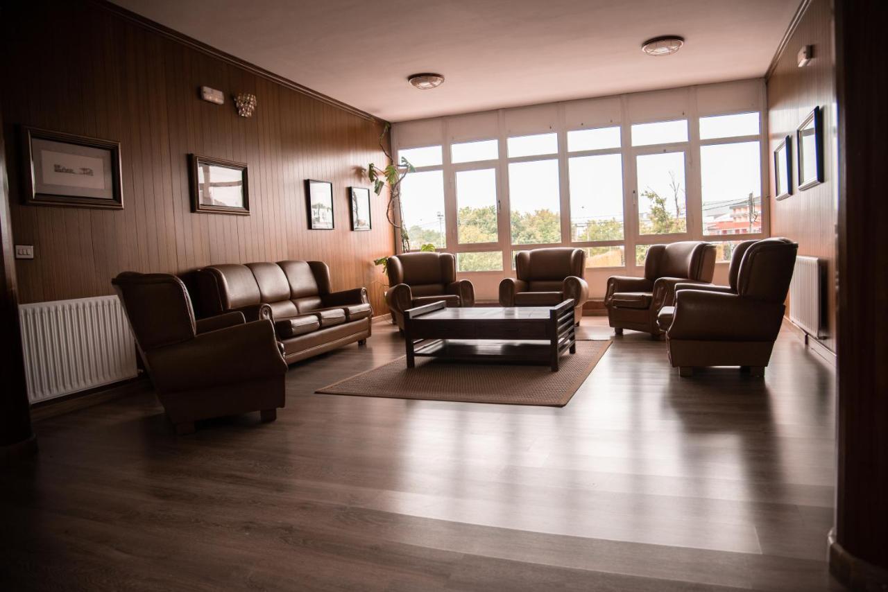 Hotel Los Olmos Lugo Buitenkant foto